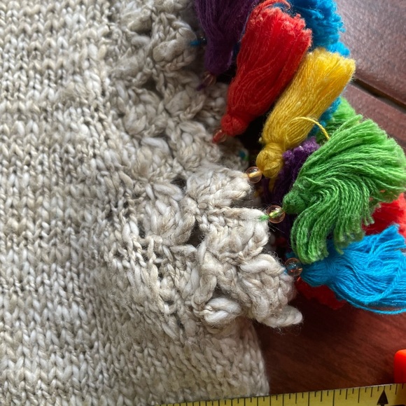 Soft Surroundings Fiesta Beige Pullover Sweater Tassel Trim Size Small S - Picture 7 of 8